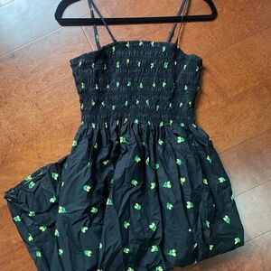 Lemon sundress with pockets